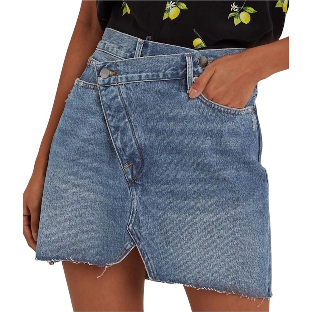 FRAME Le Sawtelle Asymmetric Denim Mini Skirt Size 26 / S Distressed Medium Wash